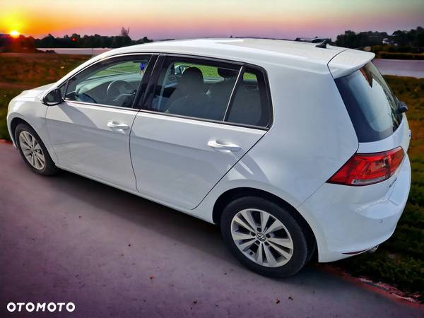 Volkswagen Golf 1.6 TDI BlueMotion Technology Comfortline - 11