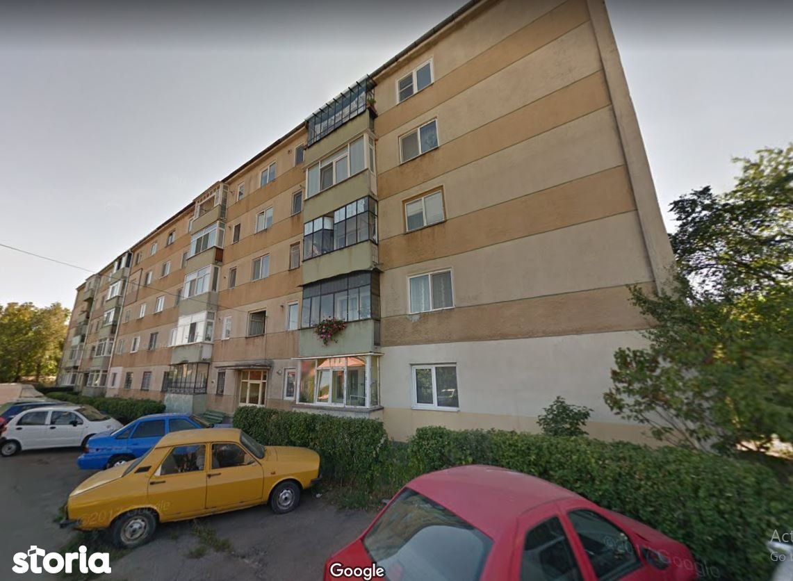 Apartament 4 camere - 87m², Campina