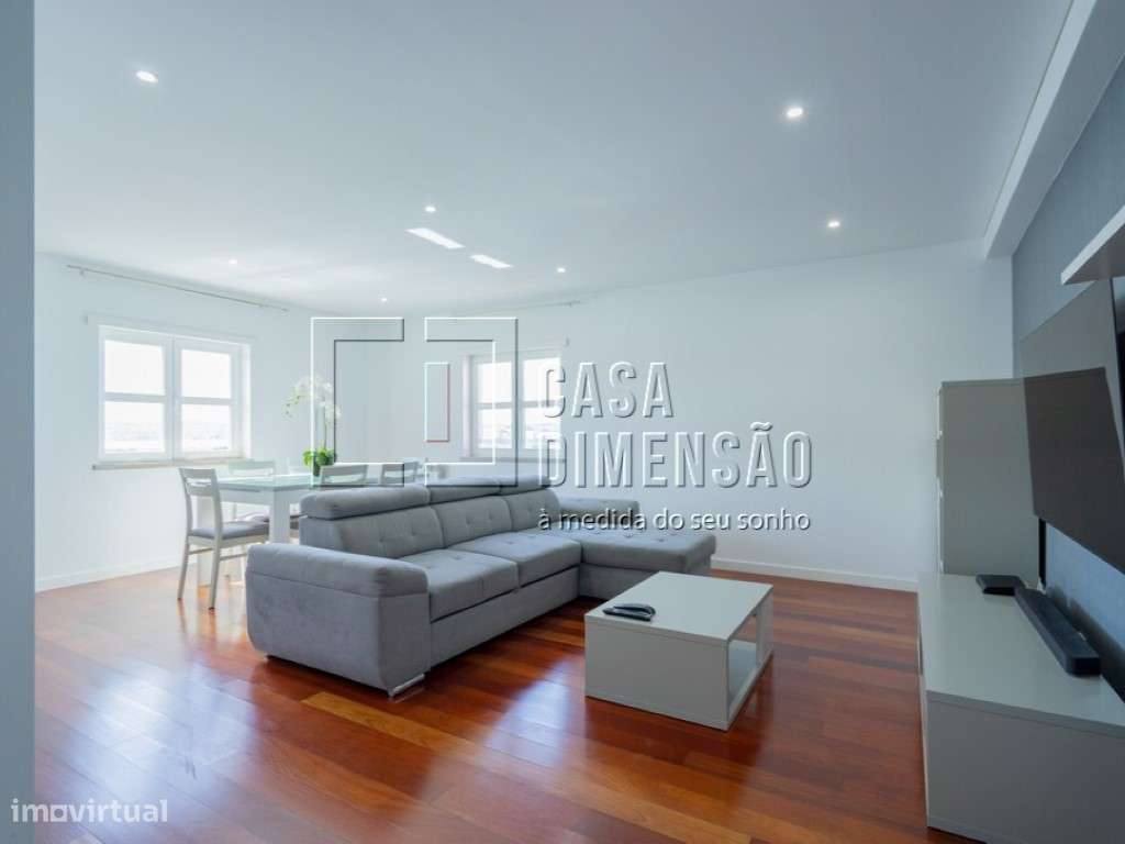 Apartamento de tipologia T2 na Serra de Carnaxide, com Garagem, com... - Grande imagem: 5/45