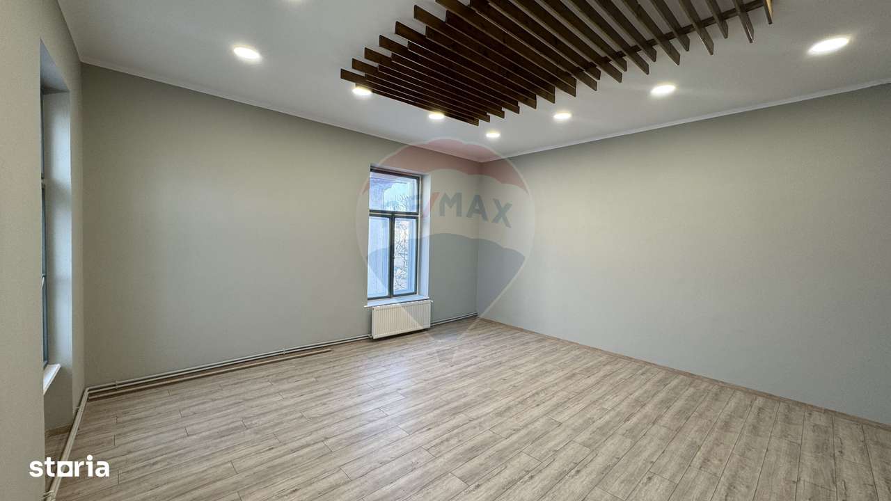 Spatiu comercial de inchiriat/showroom- Centrul Istoric Baia Mare - Imagine principală: 5/11