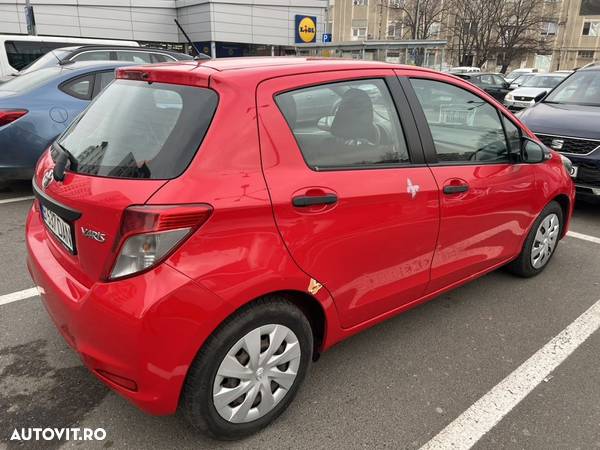 Toyota Yaris 1.3 VVT-i Luna - 3