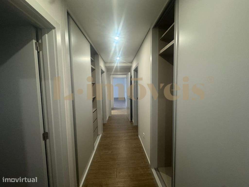 APARTAMENTO T3, NOVO, JUNTO Á BOAVISTA, PORTO-6