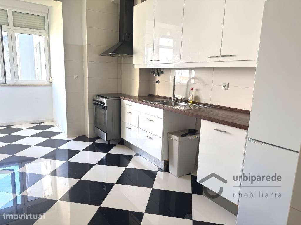 Apartamento T3 no Restelo c/ vista Rio.-20