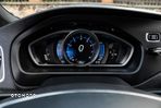 Volvo V40 T3 R-Design - 23