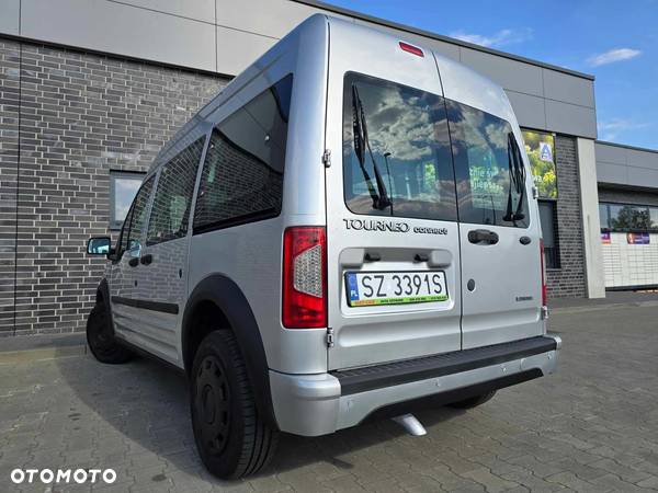 Ford Tourneo Connect - 12