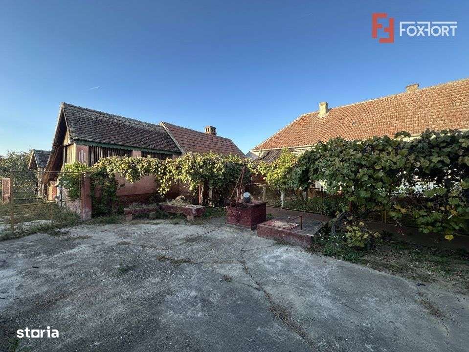 Casa individuala cu 3 camere si teren de 1577 mp, Bucovat central - Imagine principală: 4/19