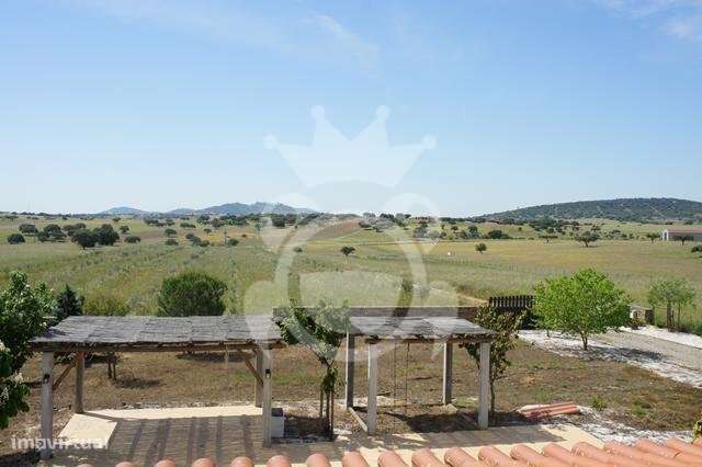 Monte alentejano no Outeiro/Monsaraz - Grande imagem: 4/29