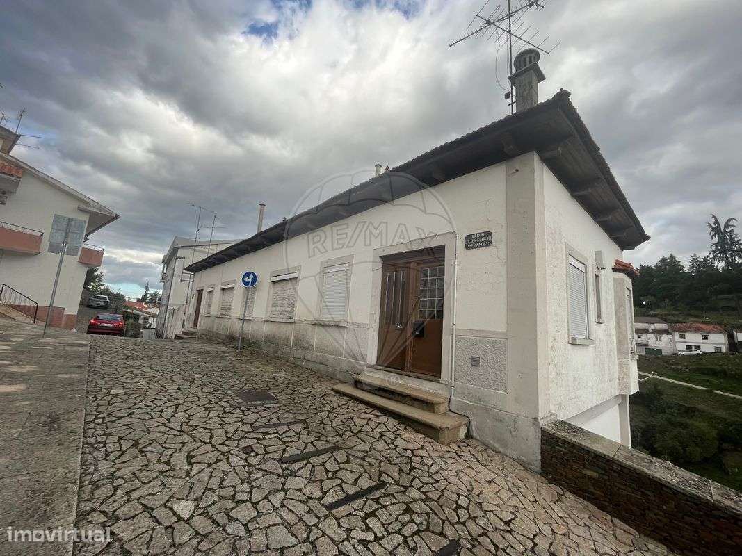 Moradia T7 para venda - Grande imagem: 2/11