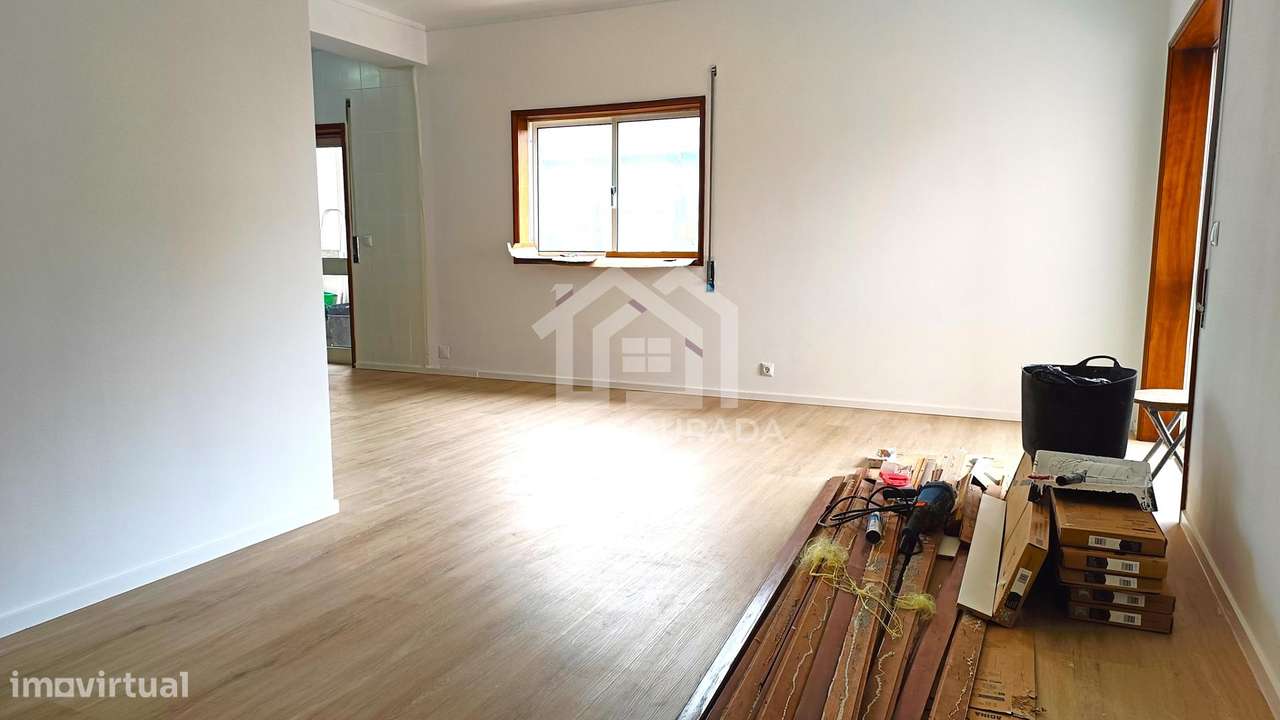 Bom apart. T2  prx estação Rio Tinto-8