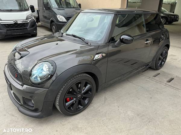 Mini Cooper S Coupe - 1