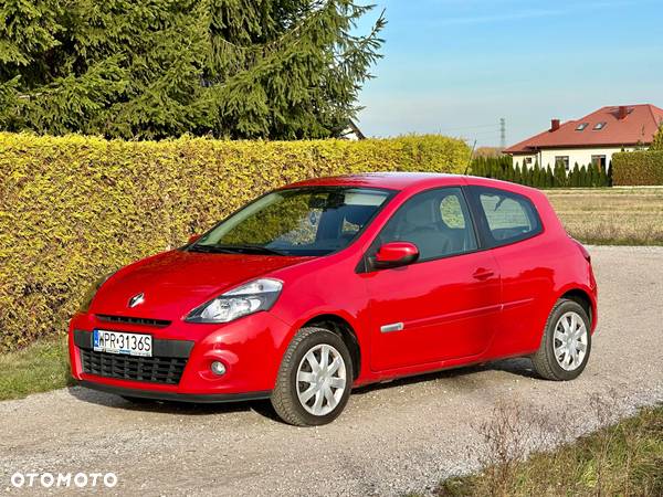 Renault Clio - 1