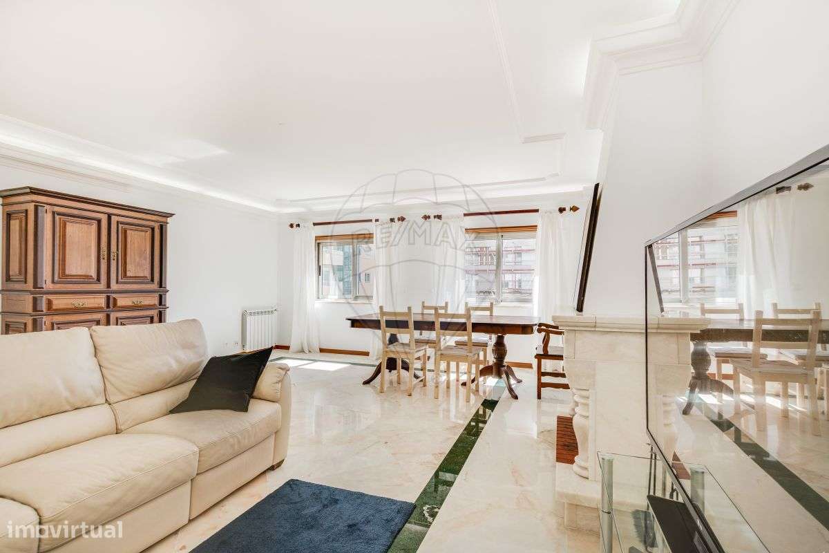 Apartamento T3 para arrendamento - Grande imagem: 1/38