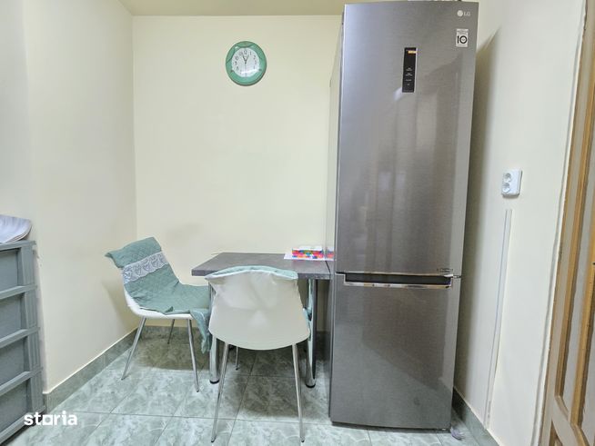 Apartament cu 3 camere ZONA BIG - DE VANZARE-3