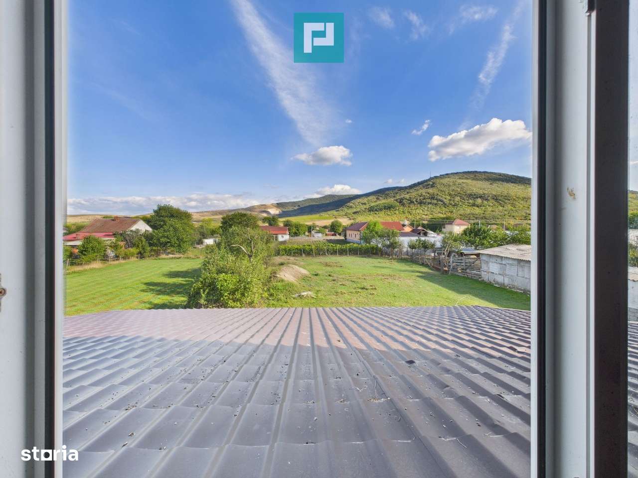 Casă cu panoramă spre dealurile Șiriei - Imagine principală: 1/17