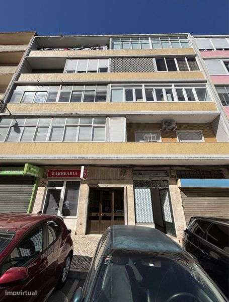 Arrendamento Loja/Escritório/Armazem de rua em Benfica - Grande imagem: 4/4