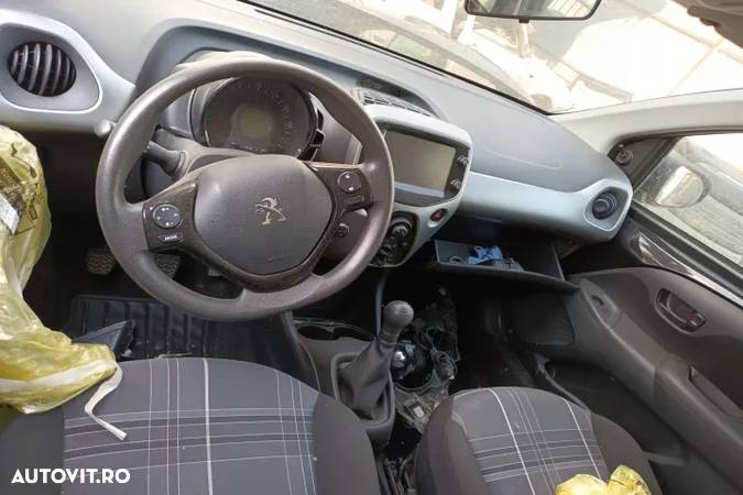 carenaj stanga dreapta fata spate macara geam planetara  Peugeot 108, an 2018, motor 1.2 benzina 82cp, cod motor HM01,  dezmembrez - 5