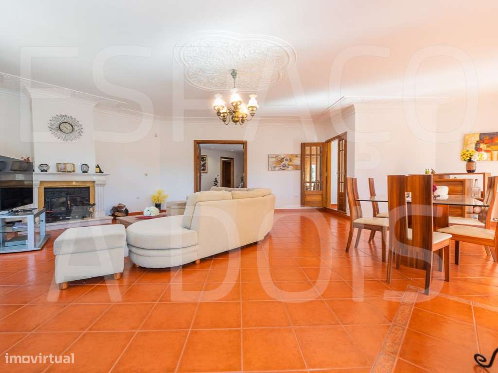 DESLUMBRANTE! INDEPENDENTE (isolada). Excelente qualidade de constr...-18