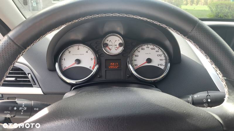 Peugeot 207 1.6 HDi Access 98g - 12