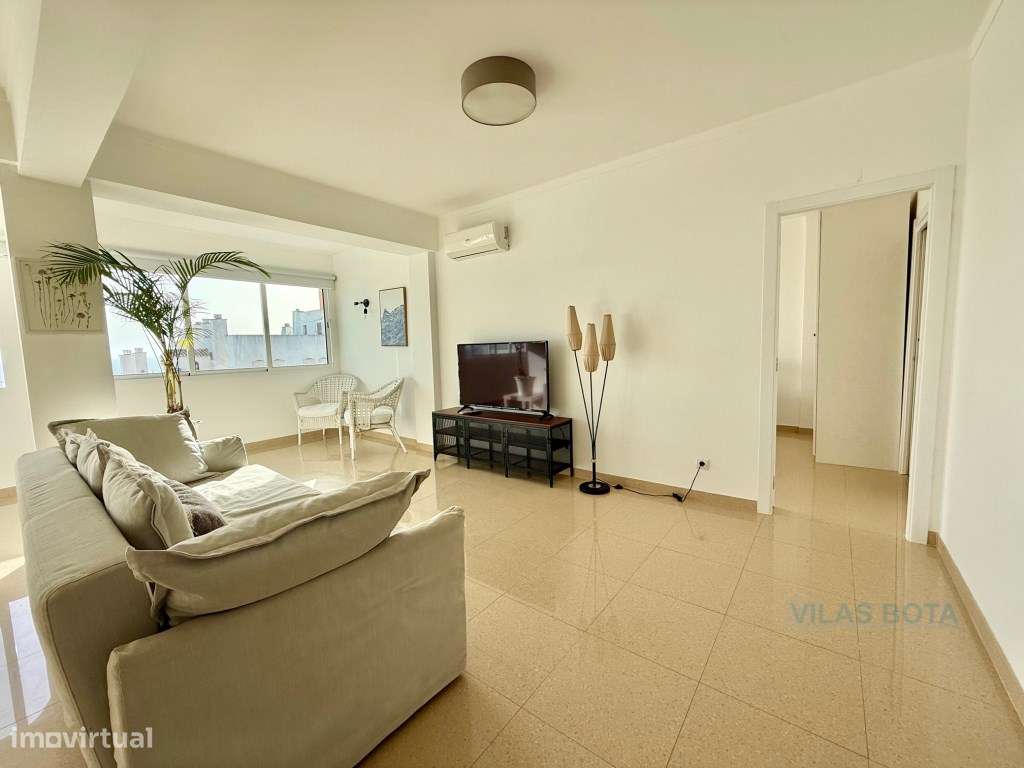 Apartamento T1 renovado com vista mar a 100 metros da praia Quarteira - Grande imagem: 5/25