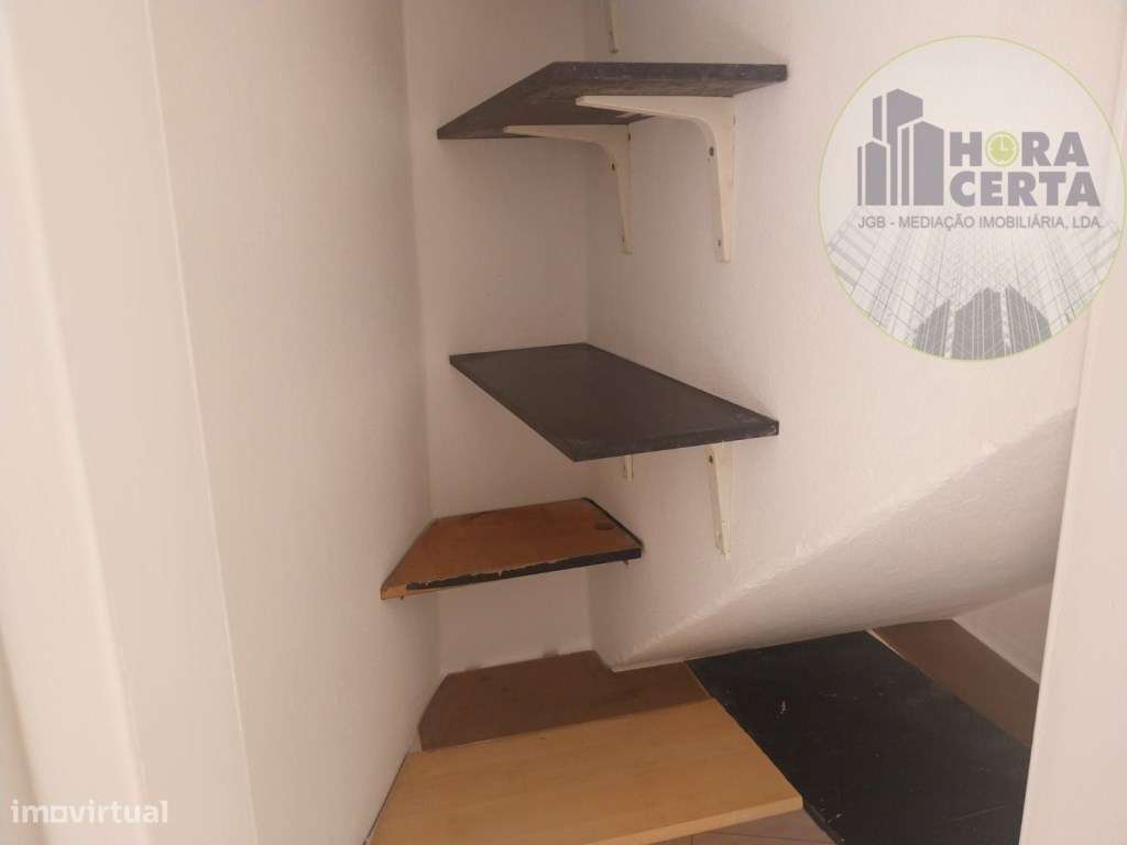 Apartamento T4 nas Mercês!-3