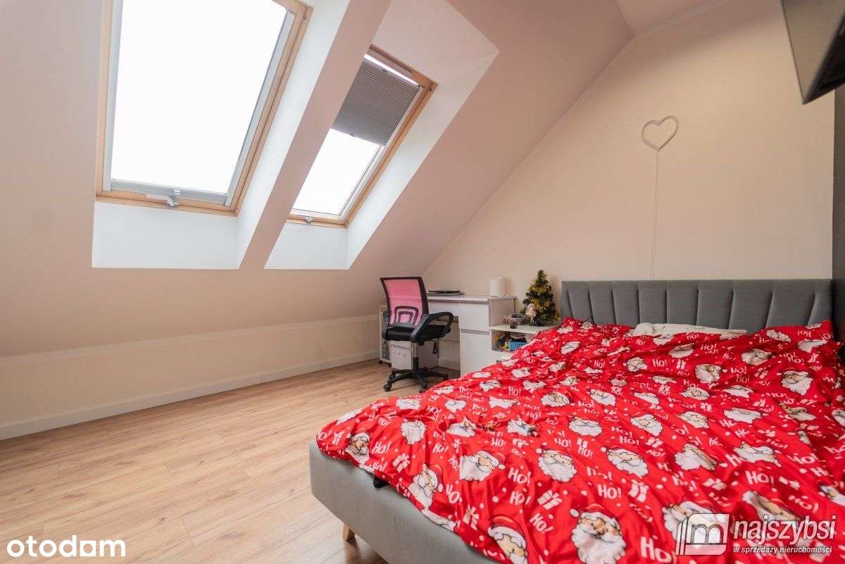 Białuń k. Goleniowa, umeblowany dom z 2022 r.-11