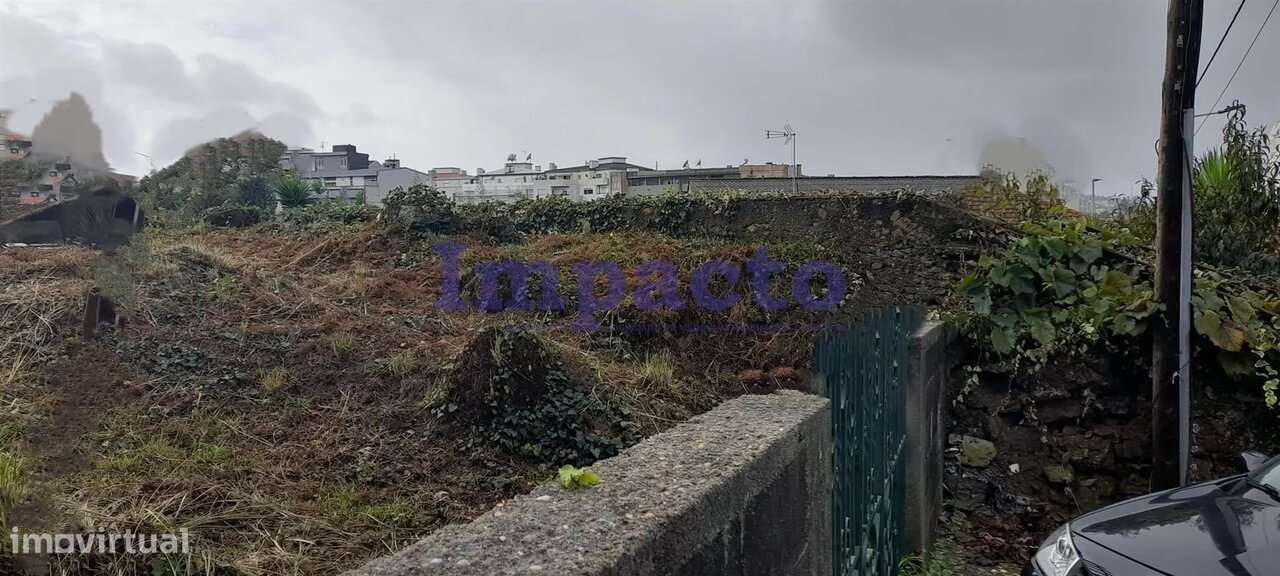 Terreno Urbano em São João da Madeira - Grande imagem: 2/9