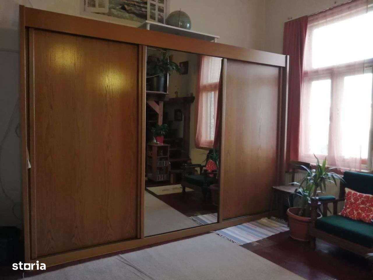 Vand casa in curte comuna in cartierul Zorilor-10