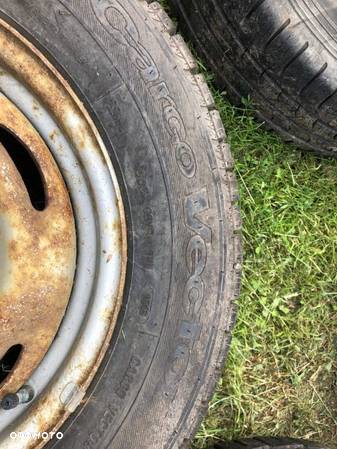 Opona opony Goodyear Cargo Vector 195/70 R15C - 2