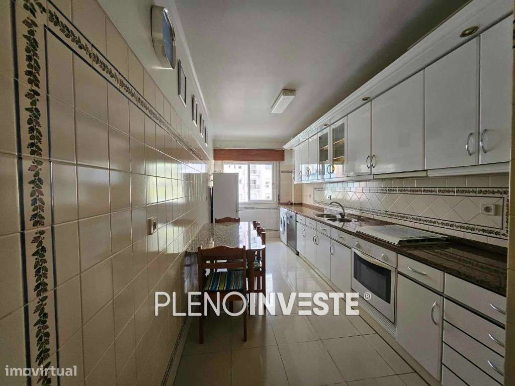 T2 com suite em prédio com elevador - Grande imagem: 4/22