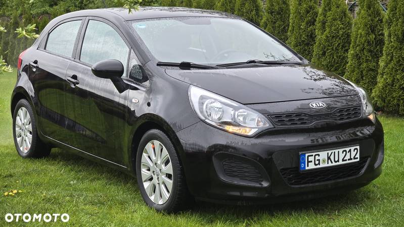 Kia Rio 1.2 Dream Team Edition - 3