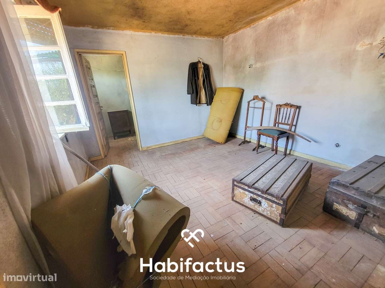 Moradia à venda para Remodelar com Quintal – Nelas - Grande imagem: 5/21