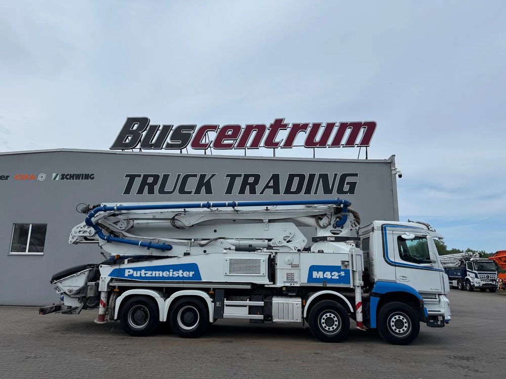 Mercedes-Benz Arocs 2022