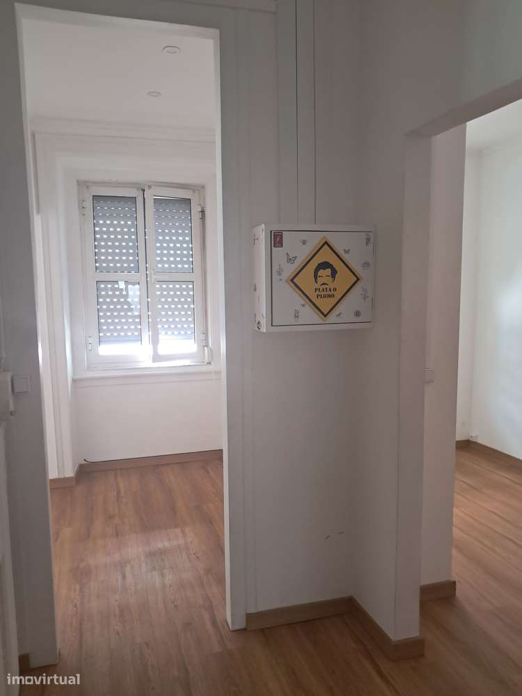 T1 em Arroios com cozinha separada-12