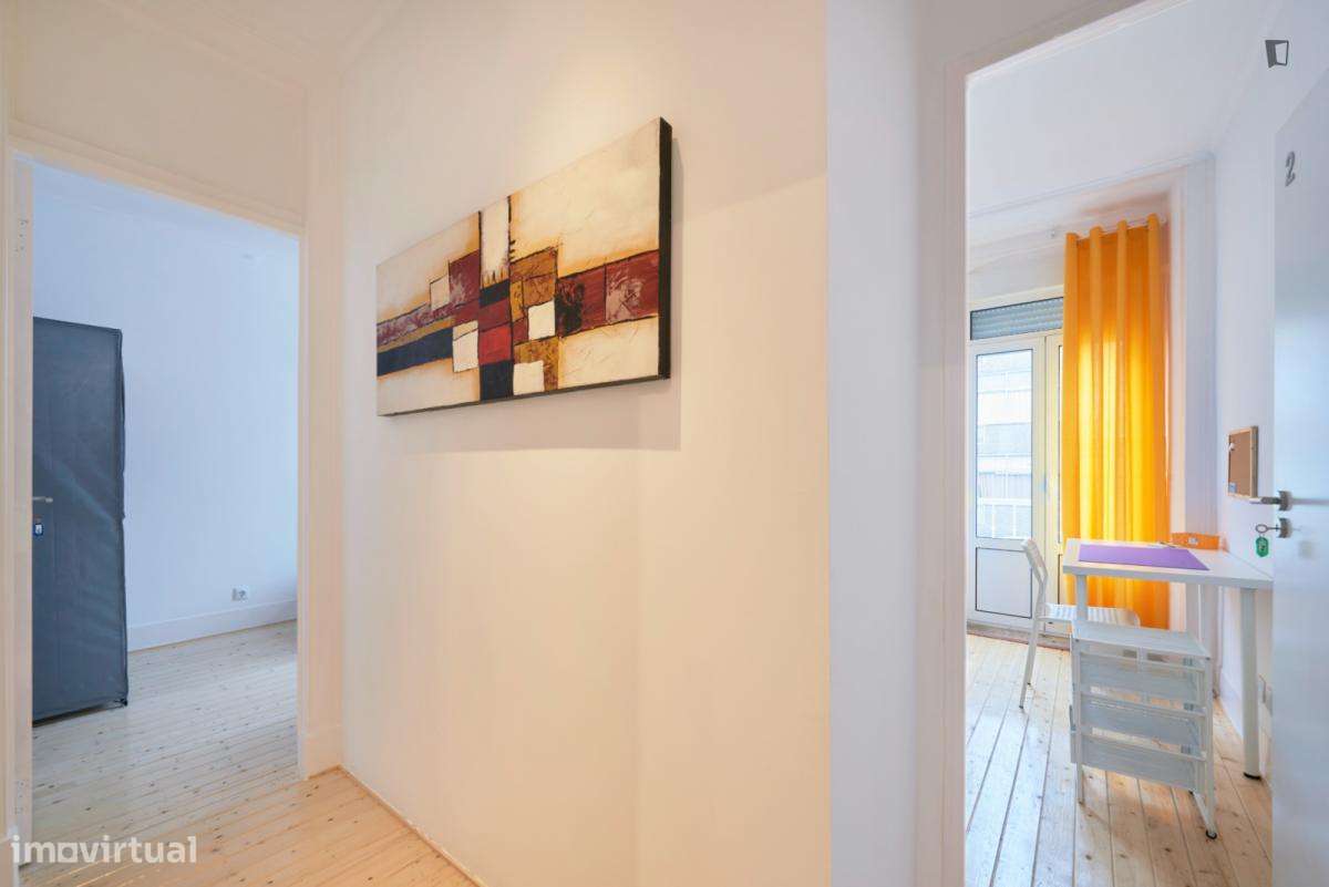 Quarto - localizado em Arroios Lisbon - Grande imagem: 4/10