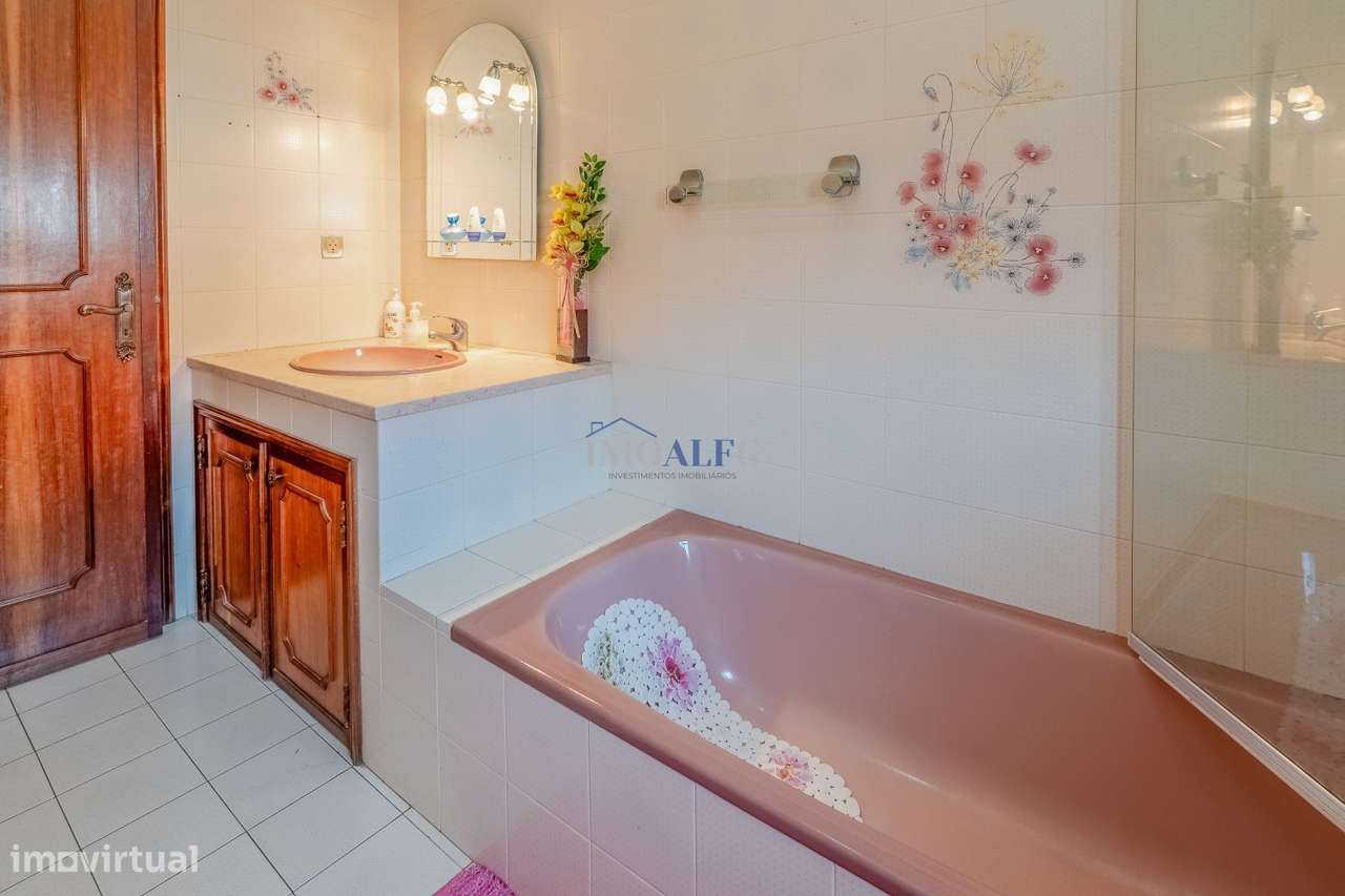 Moradia T5 em Santa Joana perto do centro de Aveiro-13