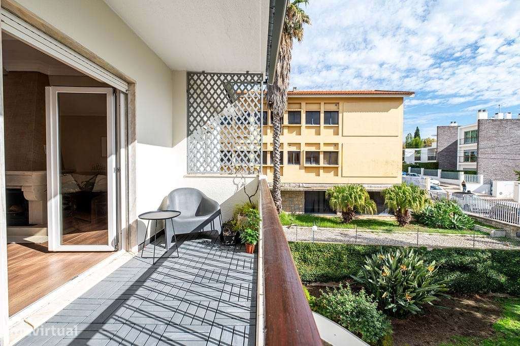 Apartamento t2 à venda na Rua Doutor António Dias Pinheiro-18