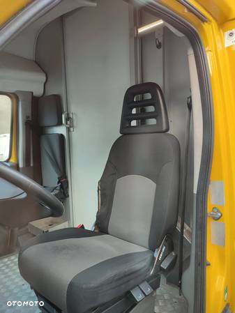 Iveco 35s12 - 12