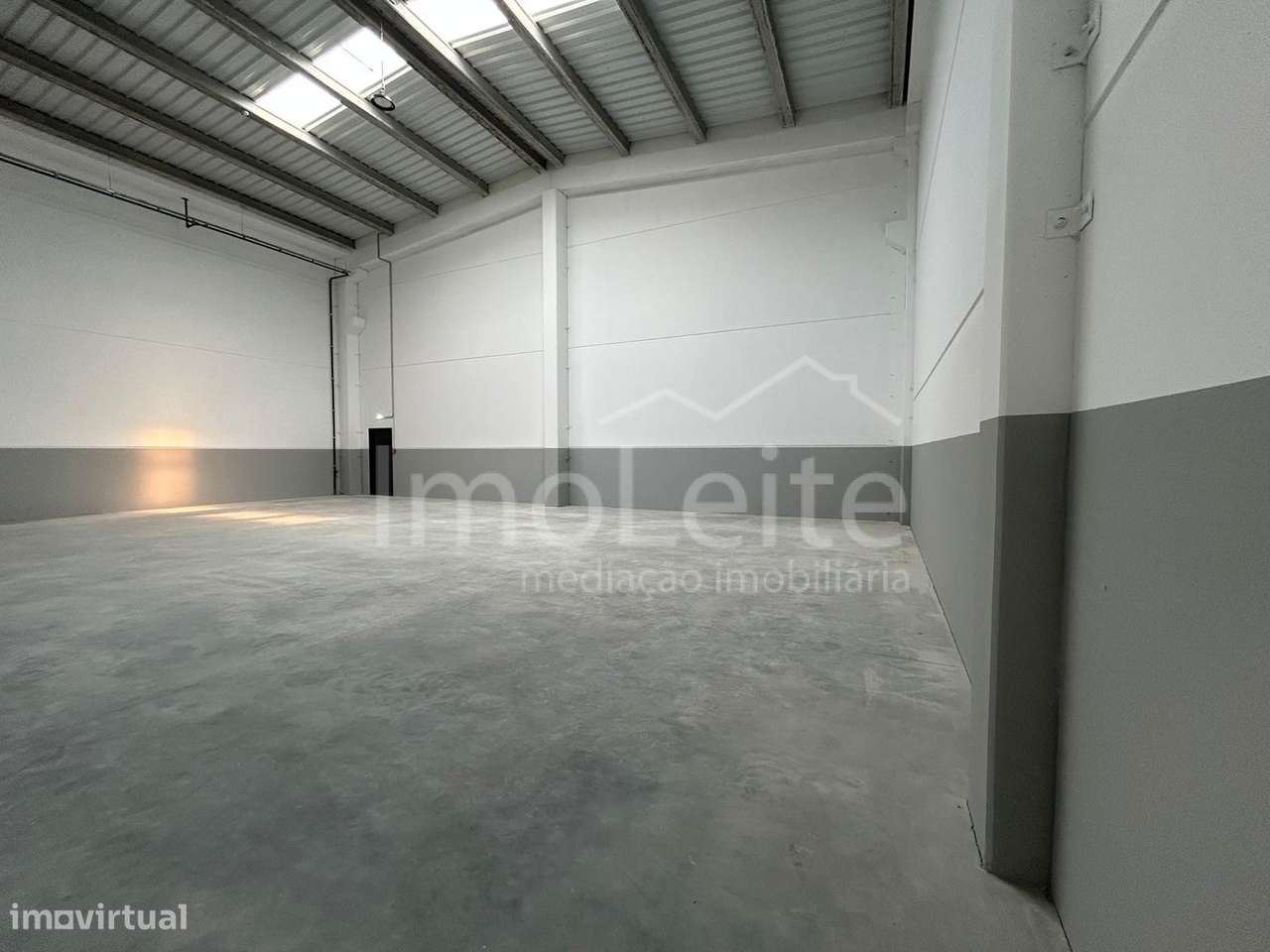 Armazém Póvoa de Varzim 535m2 - Grande imagem: 5/11