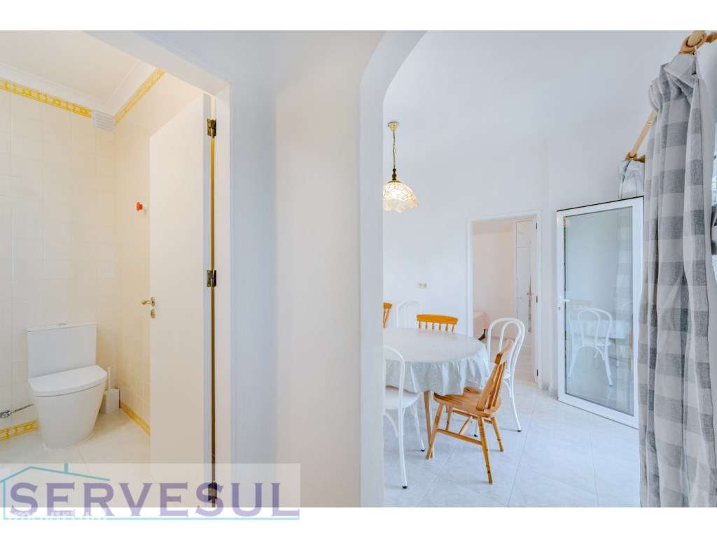 Moradia Deslumbrante de 2 andares com 274 m², composta por 4 quarto...-55