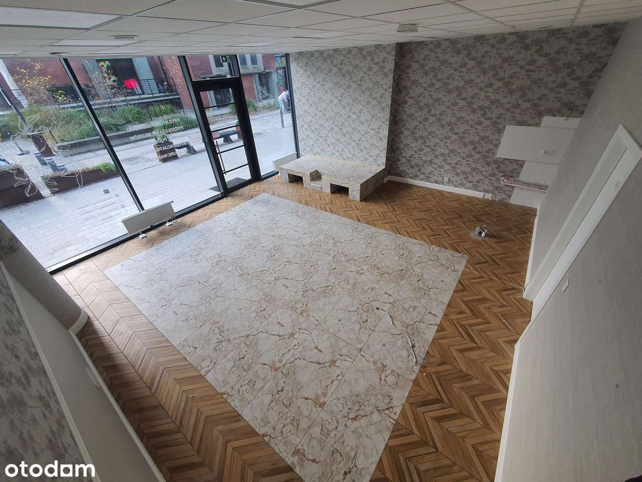 Gotowy lokal 54m z umeblowanym zapleczem Doki przy FoodHall Montownia - Pełny obrazek: 2/20