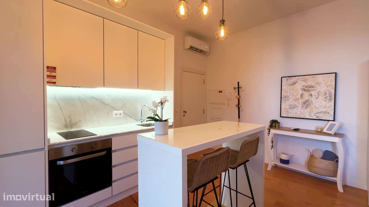 T0 com mobília, internet e TV no Porto - Grande imagem: 3/6