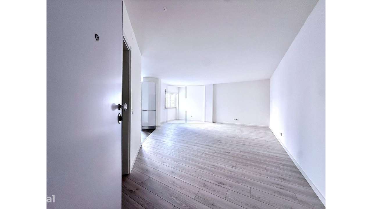 Bairro Novo T-0 c/ Parqueamento - Grande imagem: 5/18