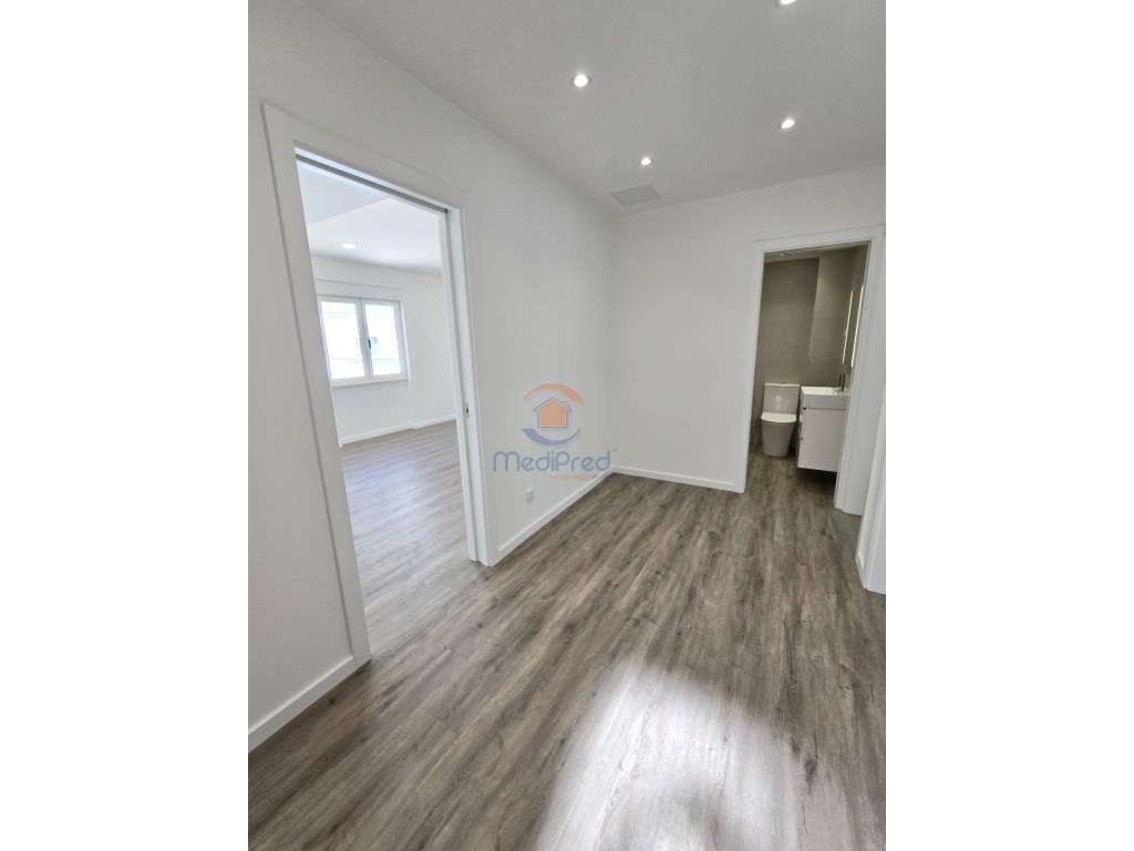 Apartamento T2 Remodelado | Arroja, Odivelas - Grande imagem: 4/15