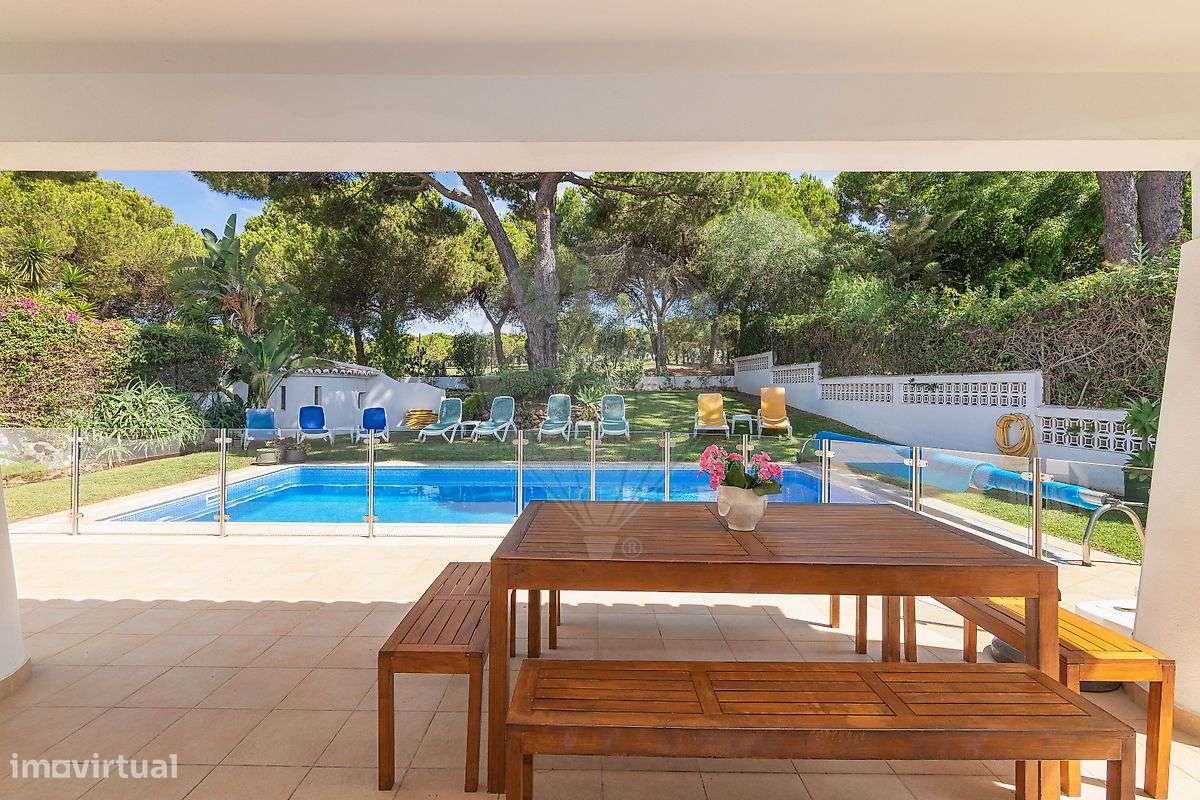 Moradia T4 para venda-5