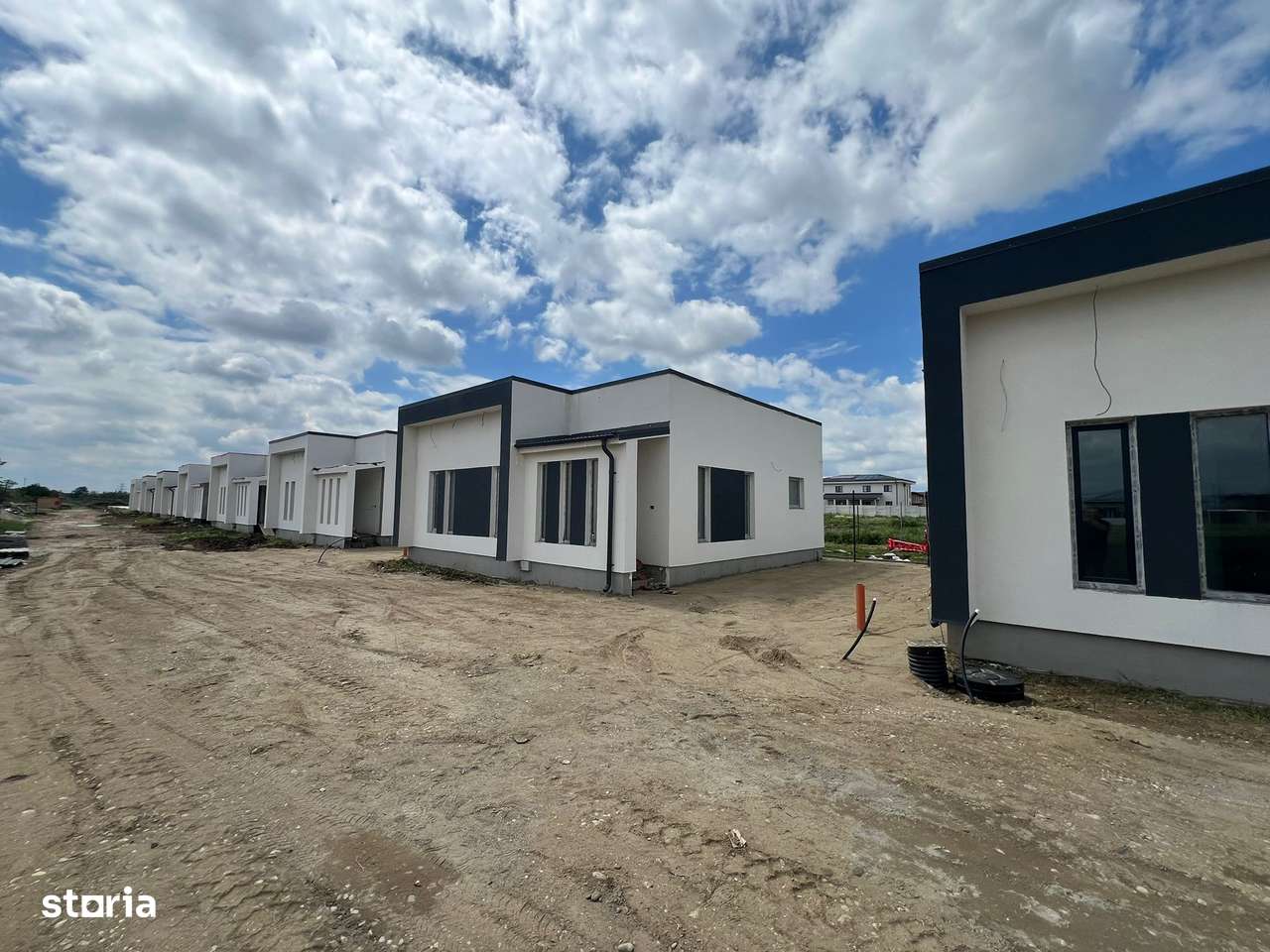 Casa ta la preț de apartament - Imagine principală: 4/20