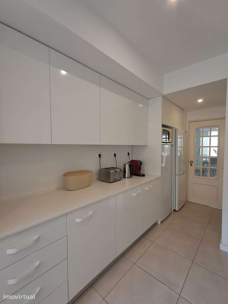 Apartamento T4 para Arrendamento – Zona de Entrecampos - Grande imagem: 4/11