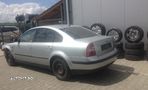 Dezmembram VW Passat 1.6 S,an fabr 2002,tip motor ALZ - 1