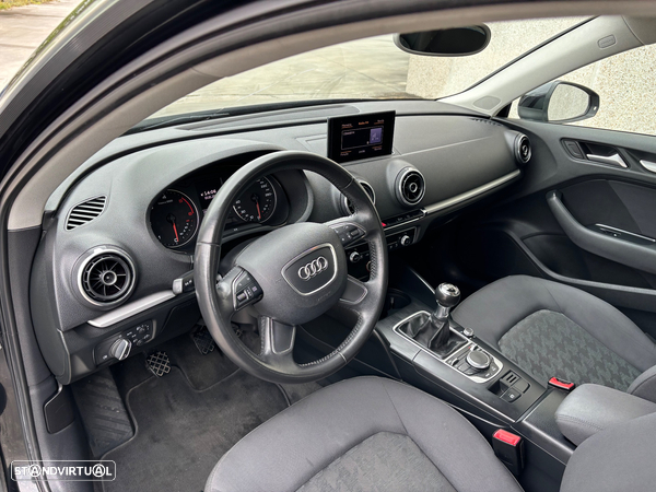 Audi A3 Sportback 1.6 TDI Attraction - 16