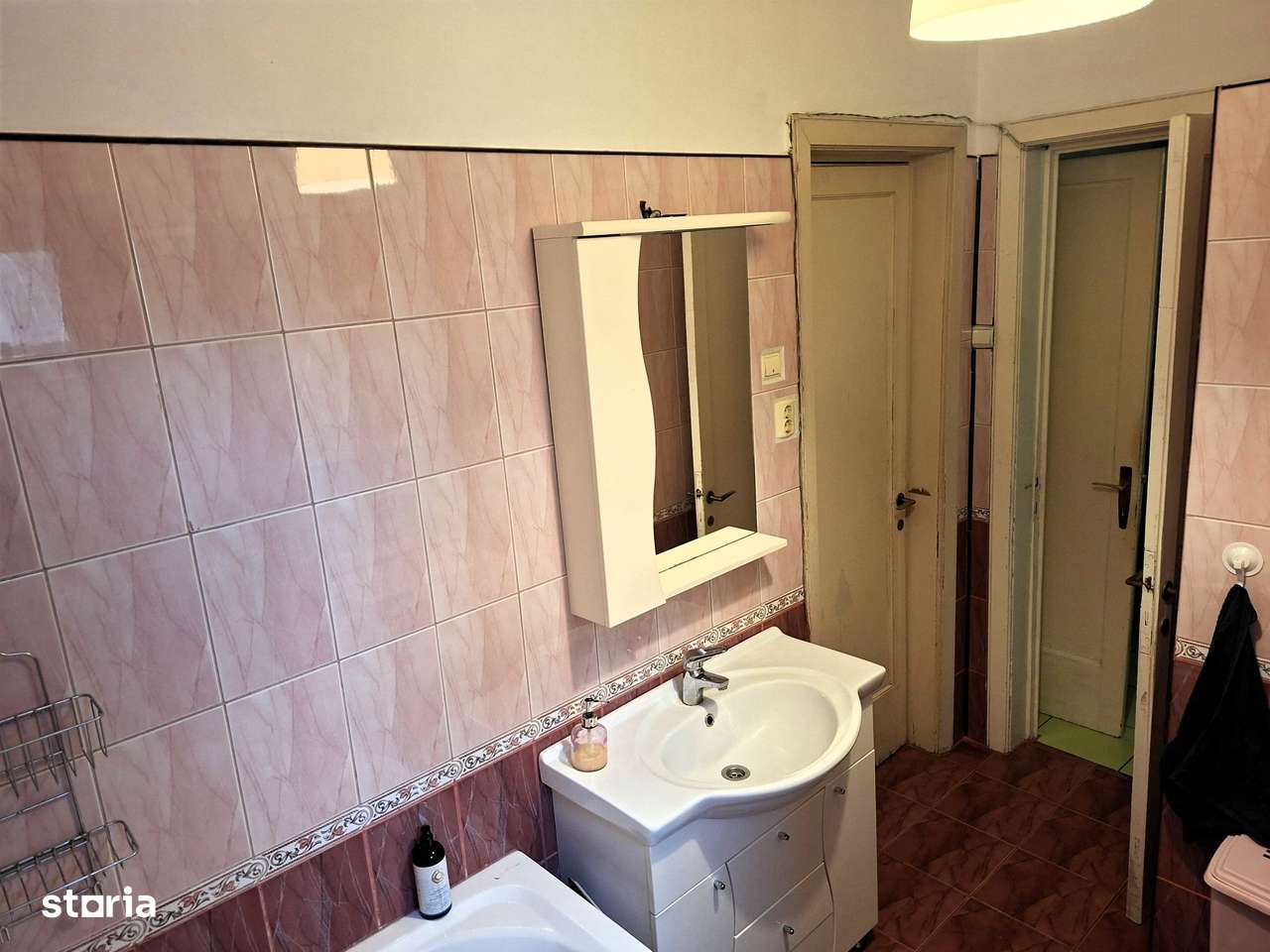 Apartament cu 3 camere în vilă interbelică, de renovat - comision 0%!-10