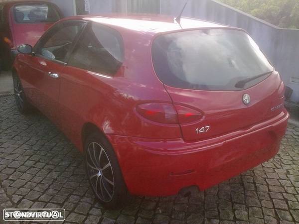 Traseira / Frente /Interior Alfa Romeo 147 2001 - 2